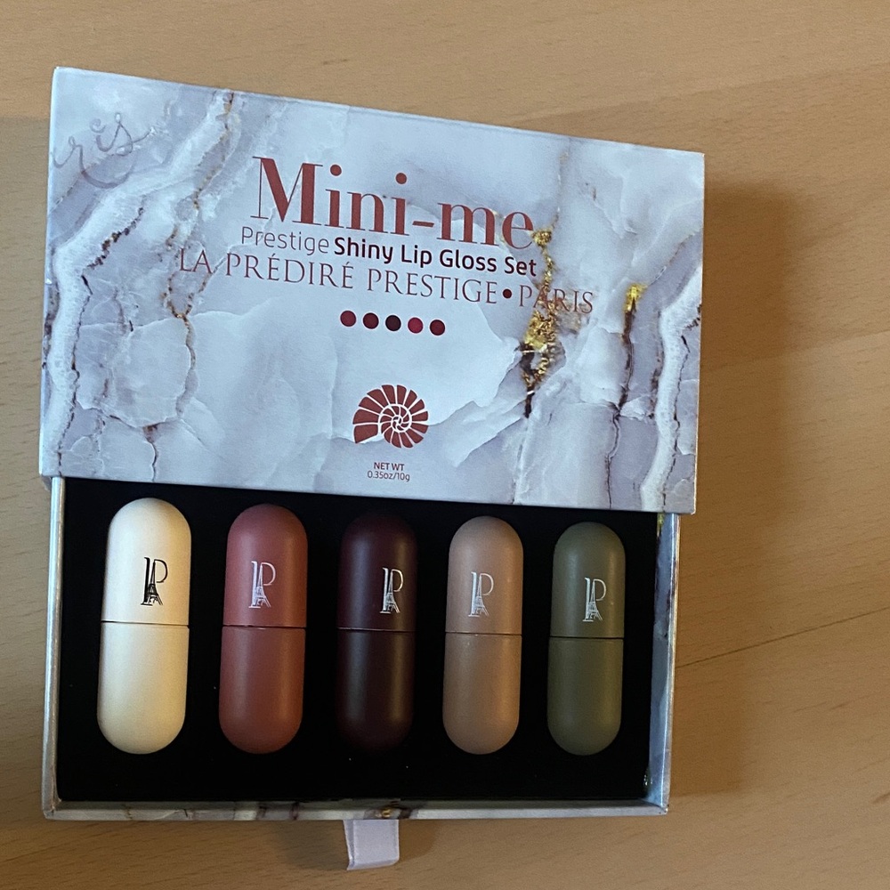 La Predire Mini-me Prestige Shiny Lip Gloss Set